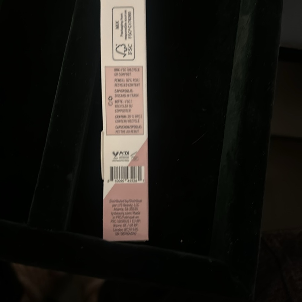 New in box eyebrow pencil, secure brow - Picture 3 of 3